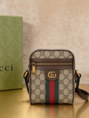 Gucci Ophidia GG Supreme Small Shoulder Bag